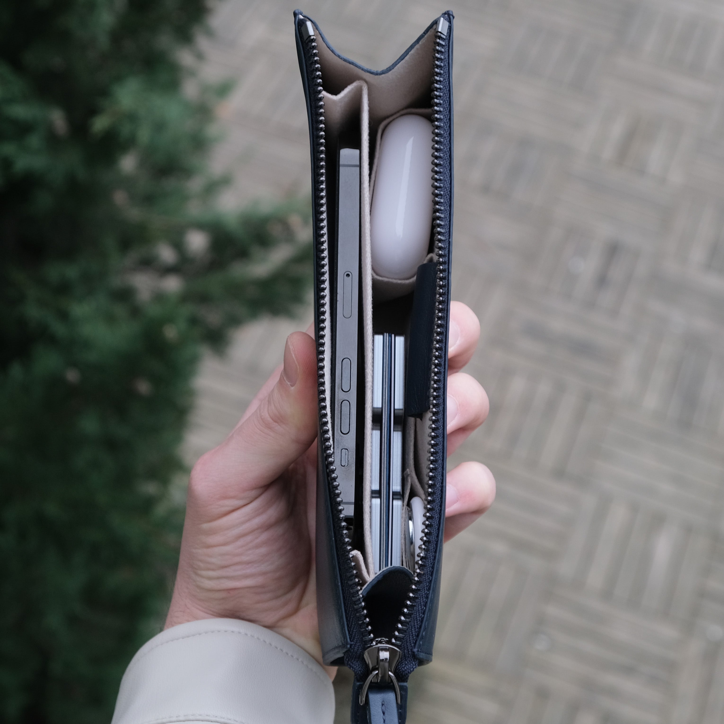 Essentials Bag  - Black